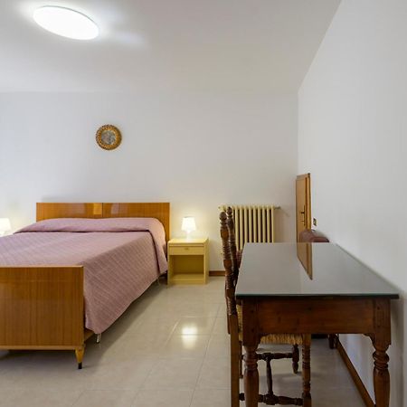 Via Mazzini 23A Apartment Губио Екстериор снимка