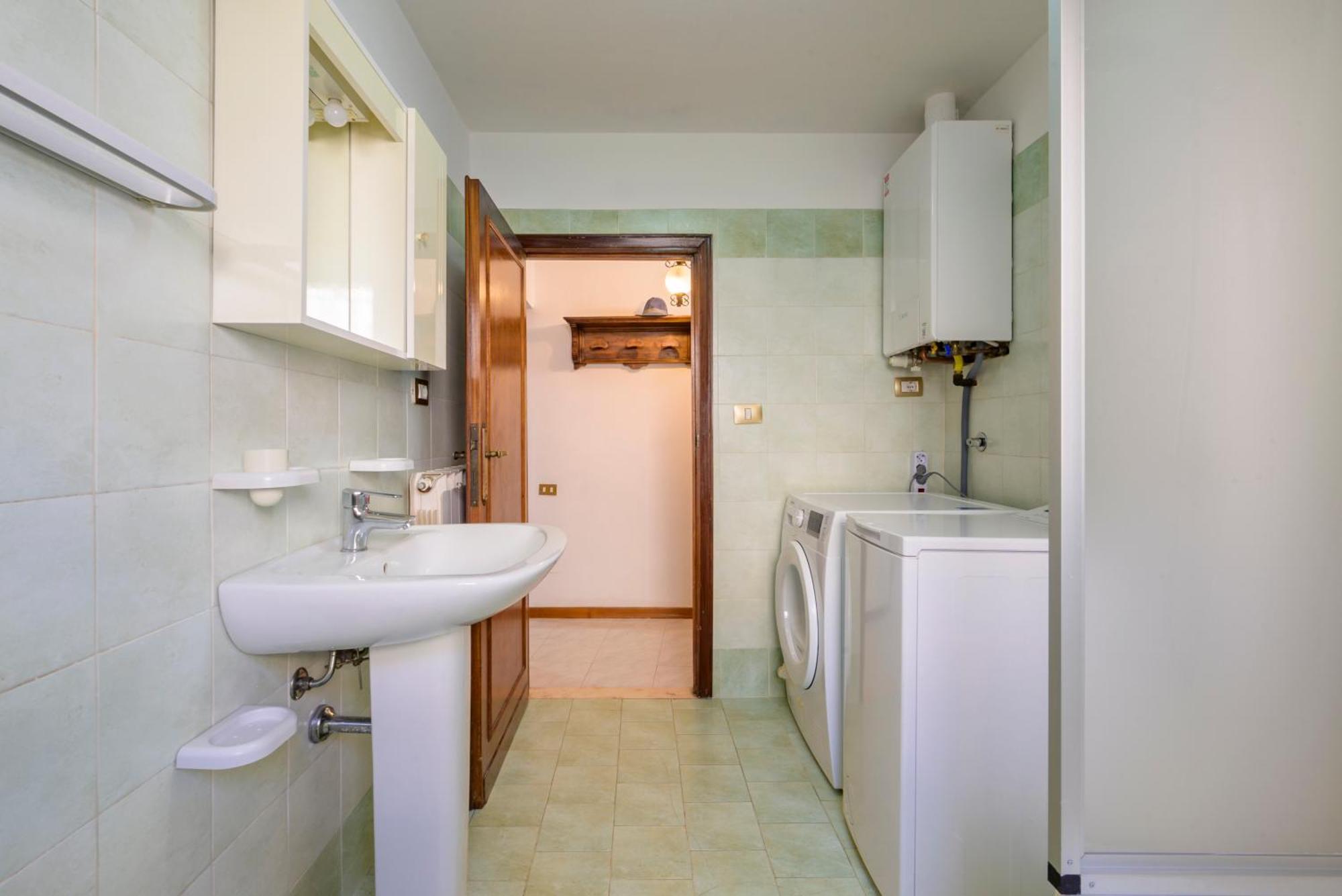 Via Mazzini 23A Apartment Губио Екстериор снимка