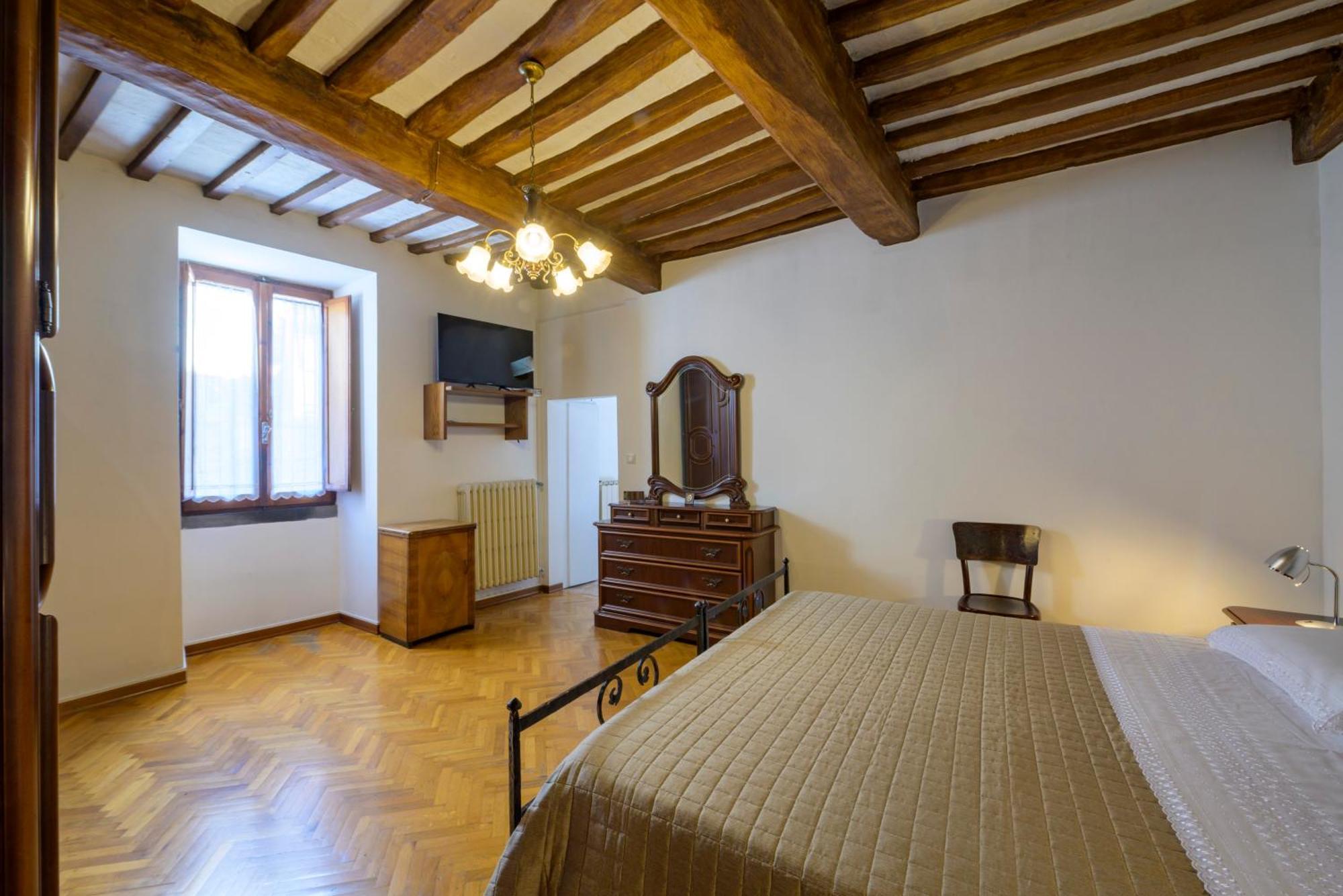 Via Mazzini 23A Apartment Губио Екстериор снимка